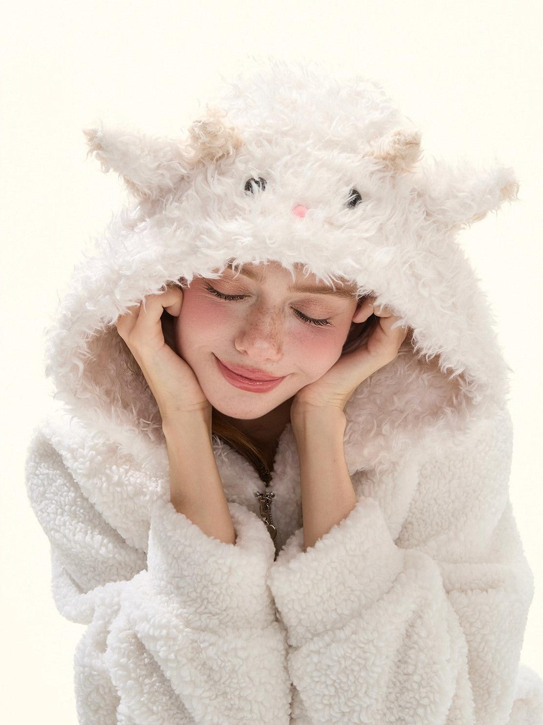 Girly Fancy Club Cute Lamb Embroidered Patchwork Women's Polyester Fleece Zip-up Hoodies