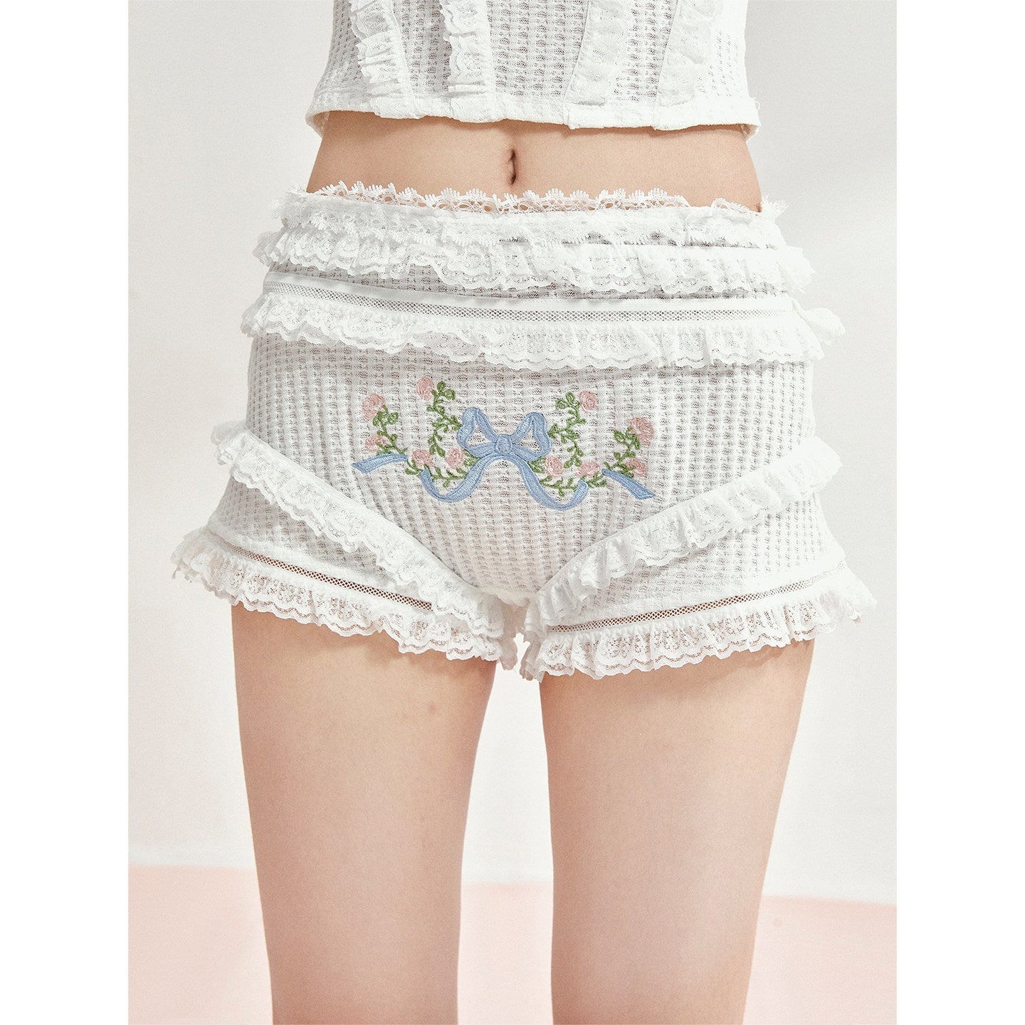 Girly_Fancy_Club_French_Embroidered_Lace_Trim_Women's_Polyester_Cotton_Casual_Top_&_Shorts_Sets_904193462545_MISSTT