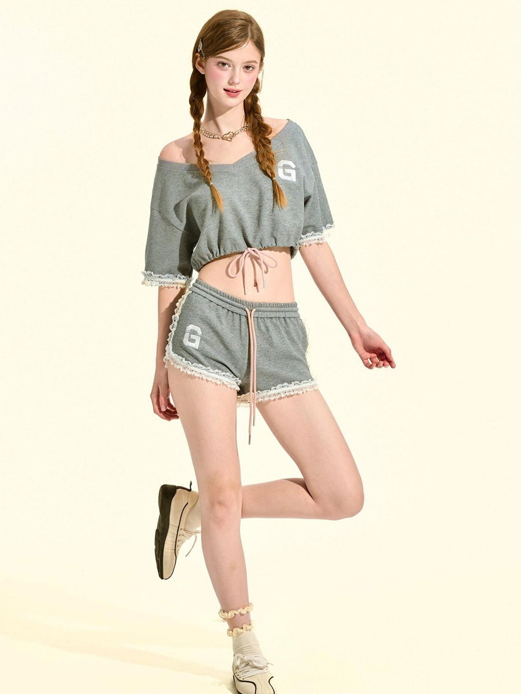 Girly Fancy Club Gray Applique Cropped Loose Women's Cotton Sport Top & Shorts Sets