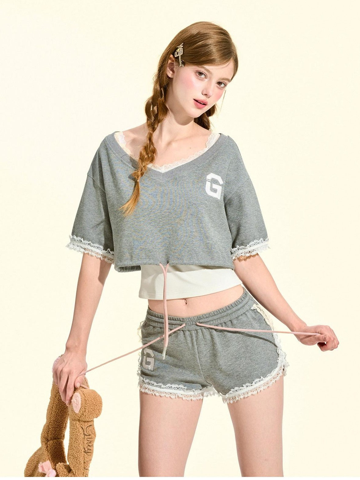 Girly Fancy Club Gray Applique Cropped Loose Women's Cotton Sport Top & Shorts Sets