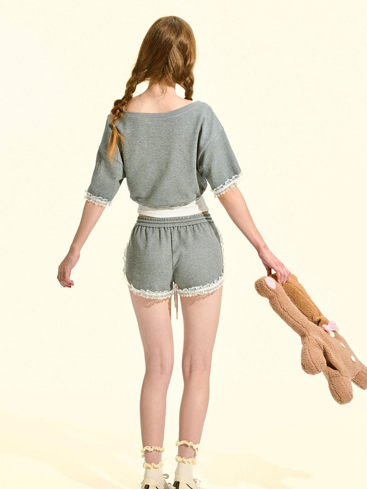 Girly Fancy Club Gray Applique Cropped Loose Women's Cotton Sport Top & Shorts Sets