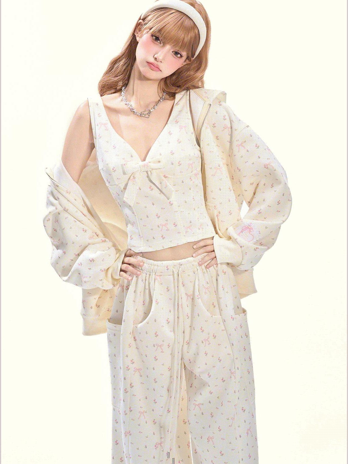 Girly Fancy Club Light Cream Bow And Floral Print Hooded Zip Women's Cotton Tracksuit Sets