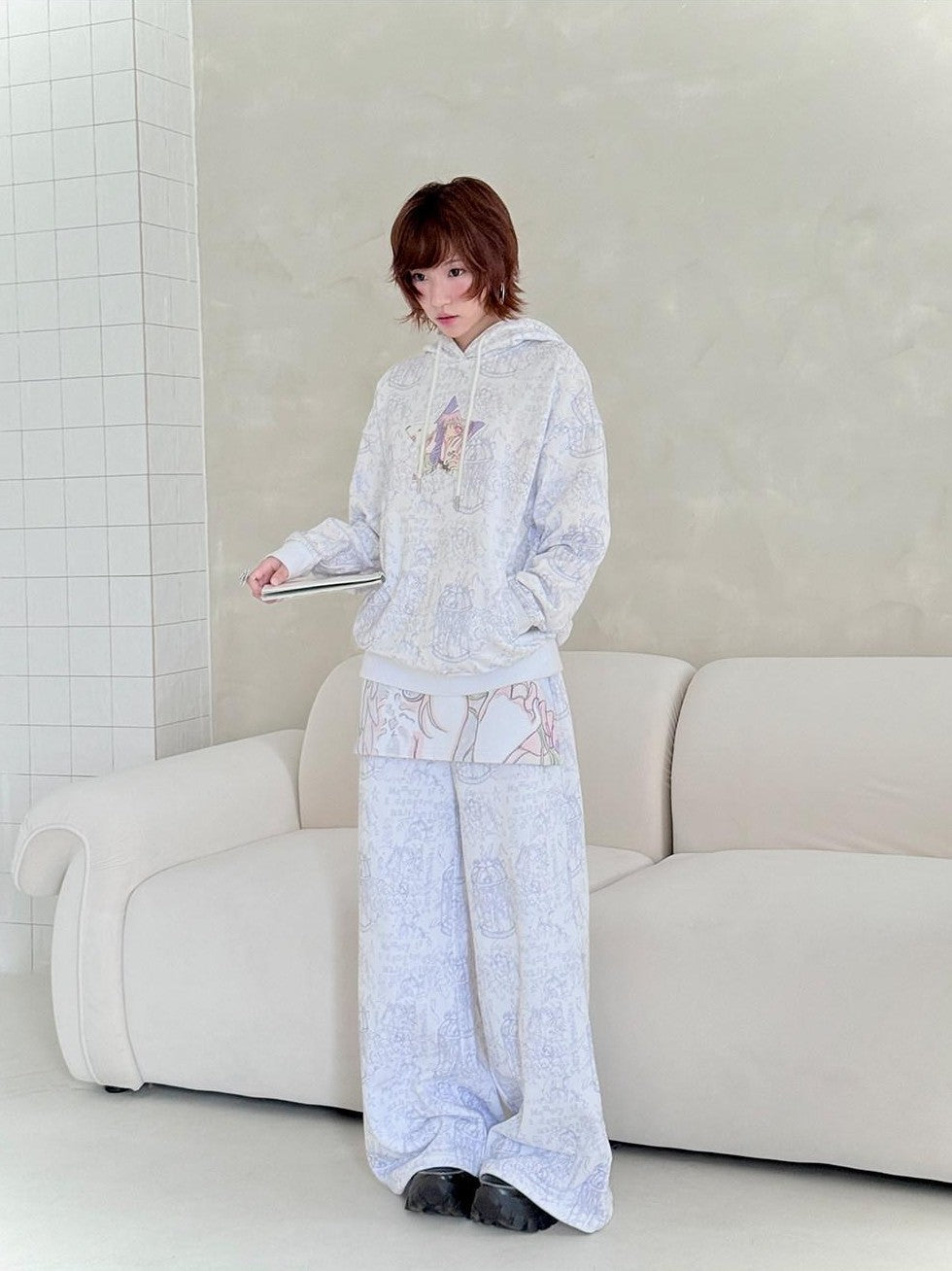 Hashtag DDD Angel White Angel Motif Faux Layered Women's Cotton Blend Sweatpants