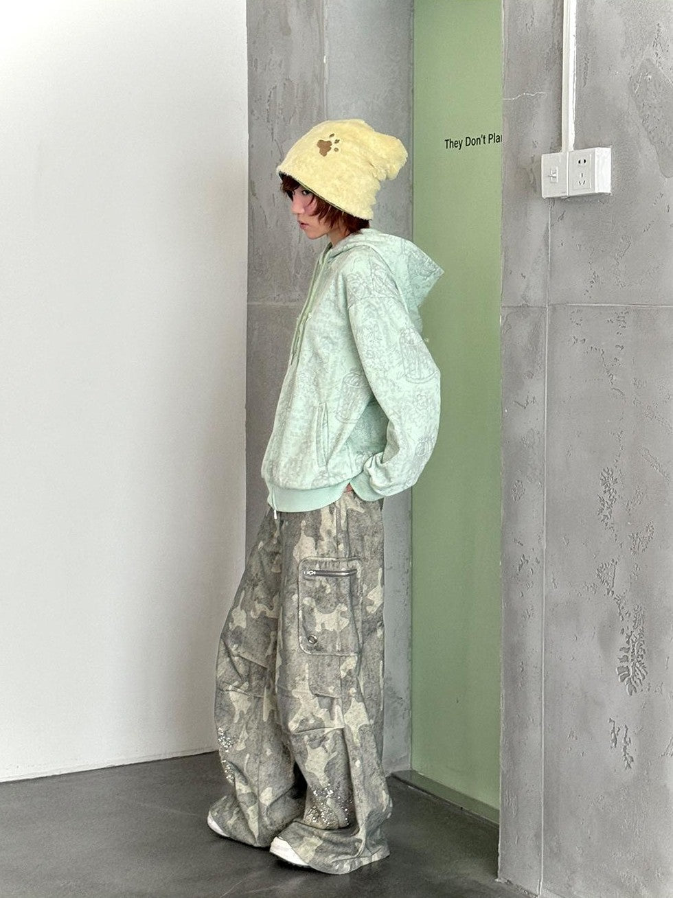 Hashtag DDD Cartoon Eye Rhinestone Camo Women's Cotton Cargo Pants