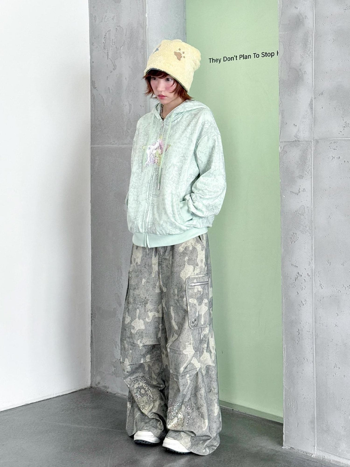 Hashtag DDD Cartoon Eye Rhinestone Camo Women's Cotton Cargo Pants