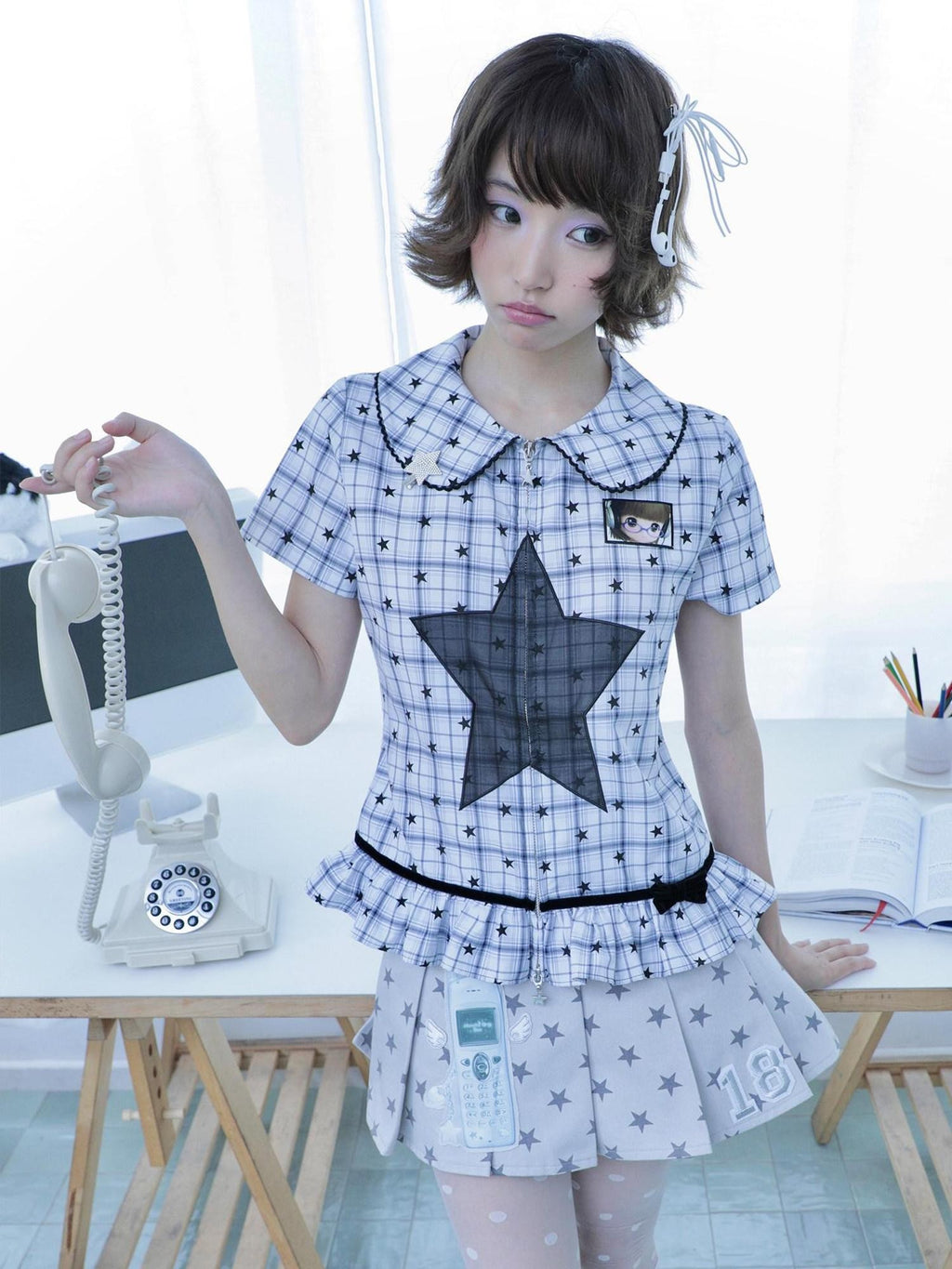 Hashtag DDD Light Gray Star Print Pleated Pocket Women's Cotton Mini Skirts
