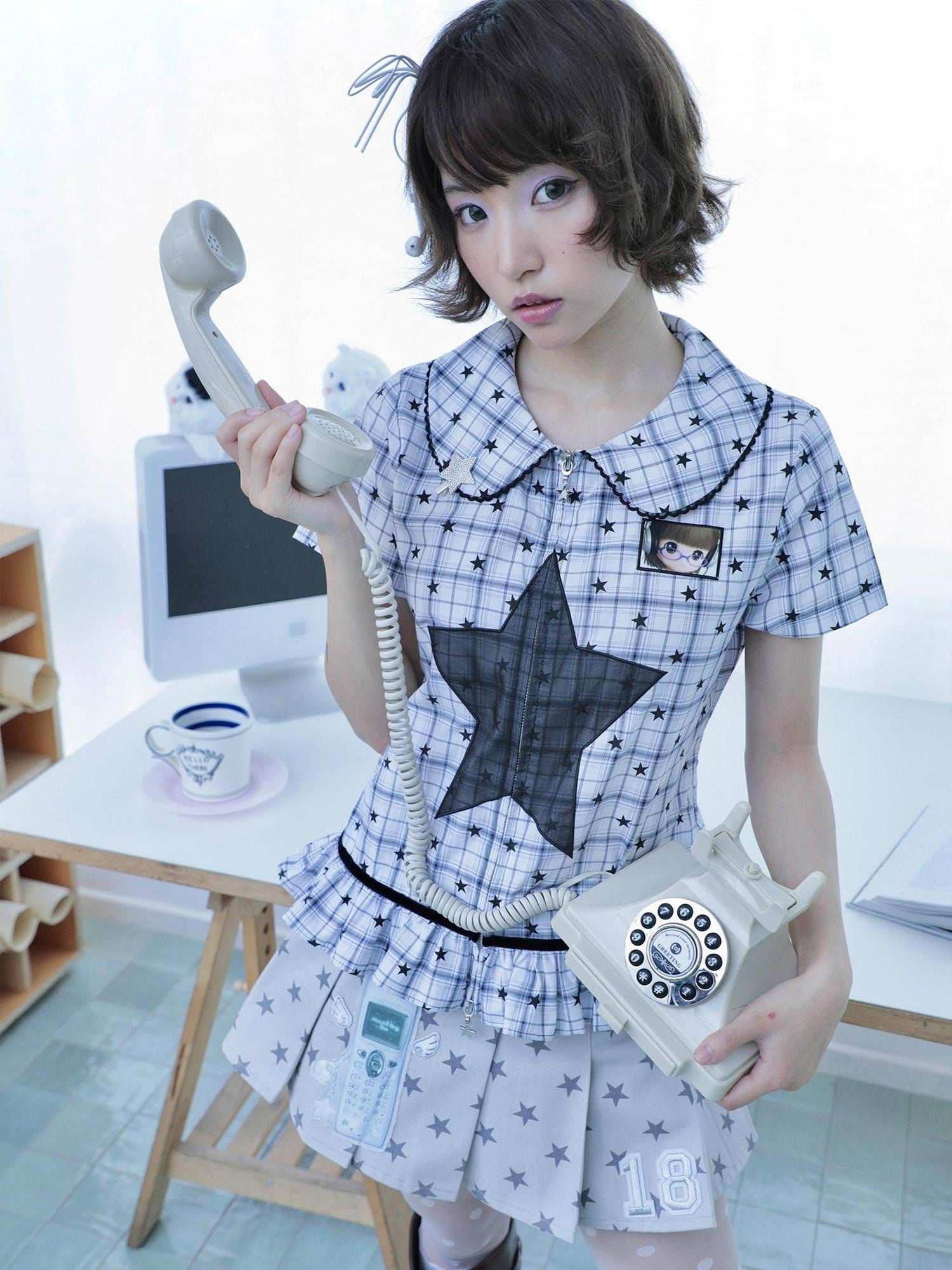Hashtag DDD Light Gray Star Print Pleated Pocket Women's Cotton Mini Skirts