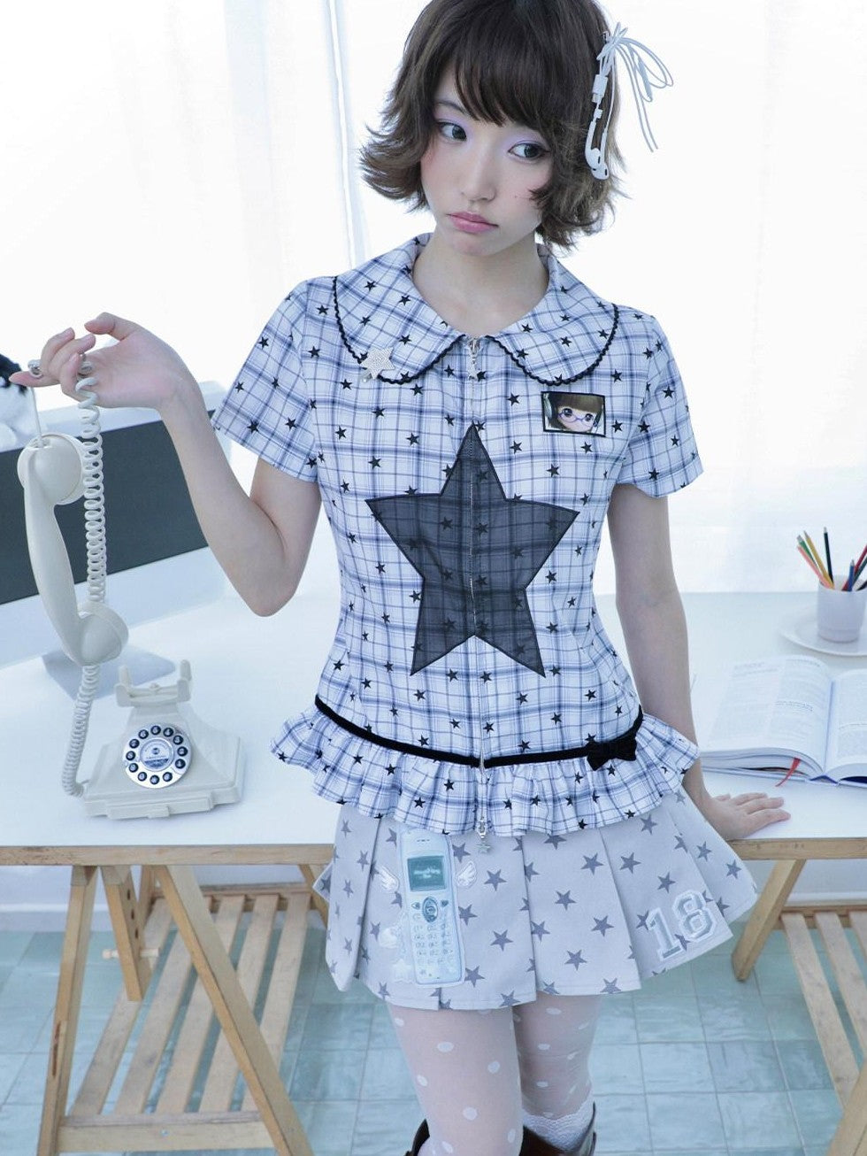 Hashtag DDD Light Gray Star Print Pleated Pocket Women's Cotton Mini Skirts
