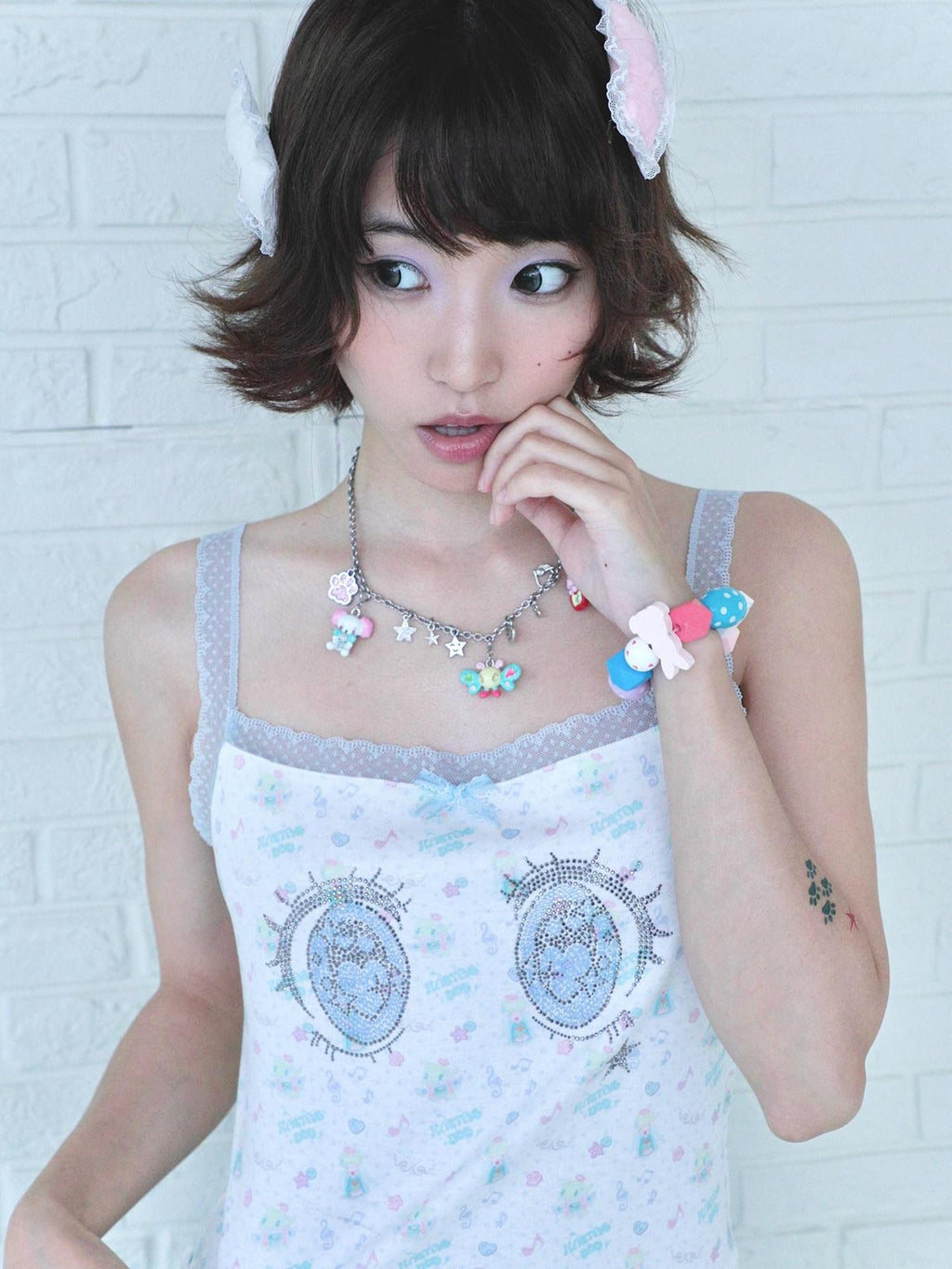 Hashtag DDD Whimsical Bird Print Rhinestone Square Neck Women's Polyester Lace Camisoles