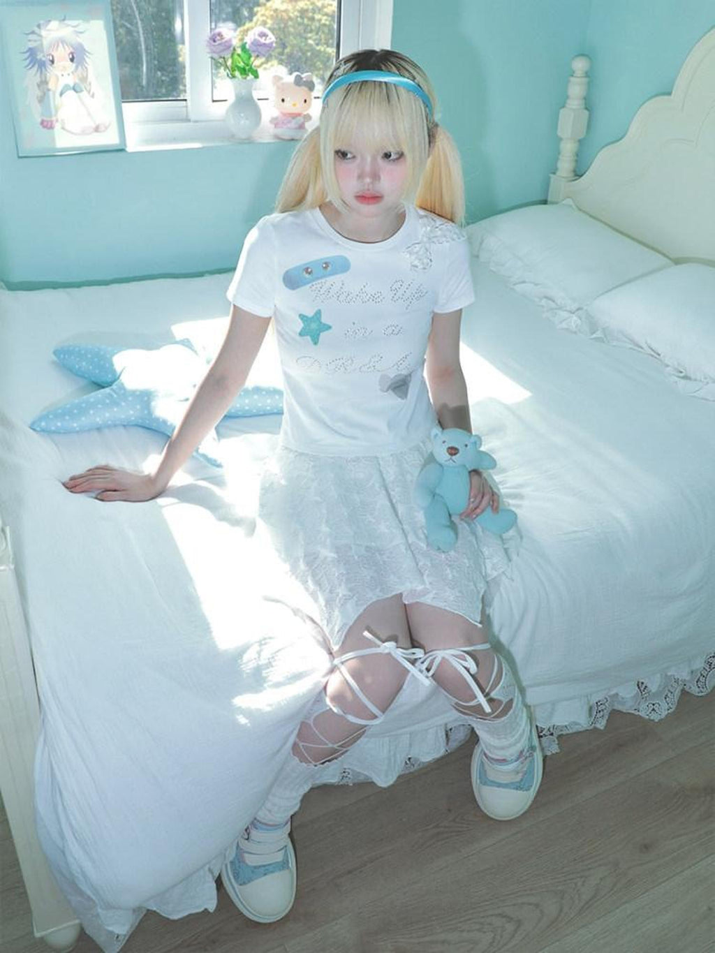 Hashtag DDD White Rhinestone Bow Patch Slim Women's Cotton Short Sleeve T-shirts