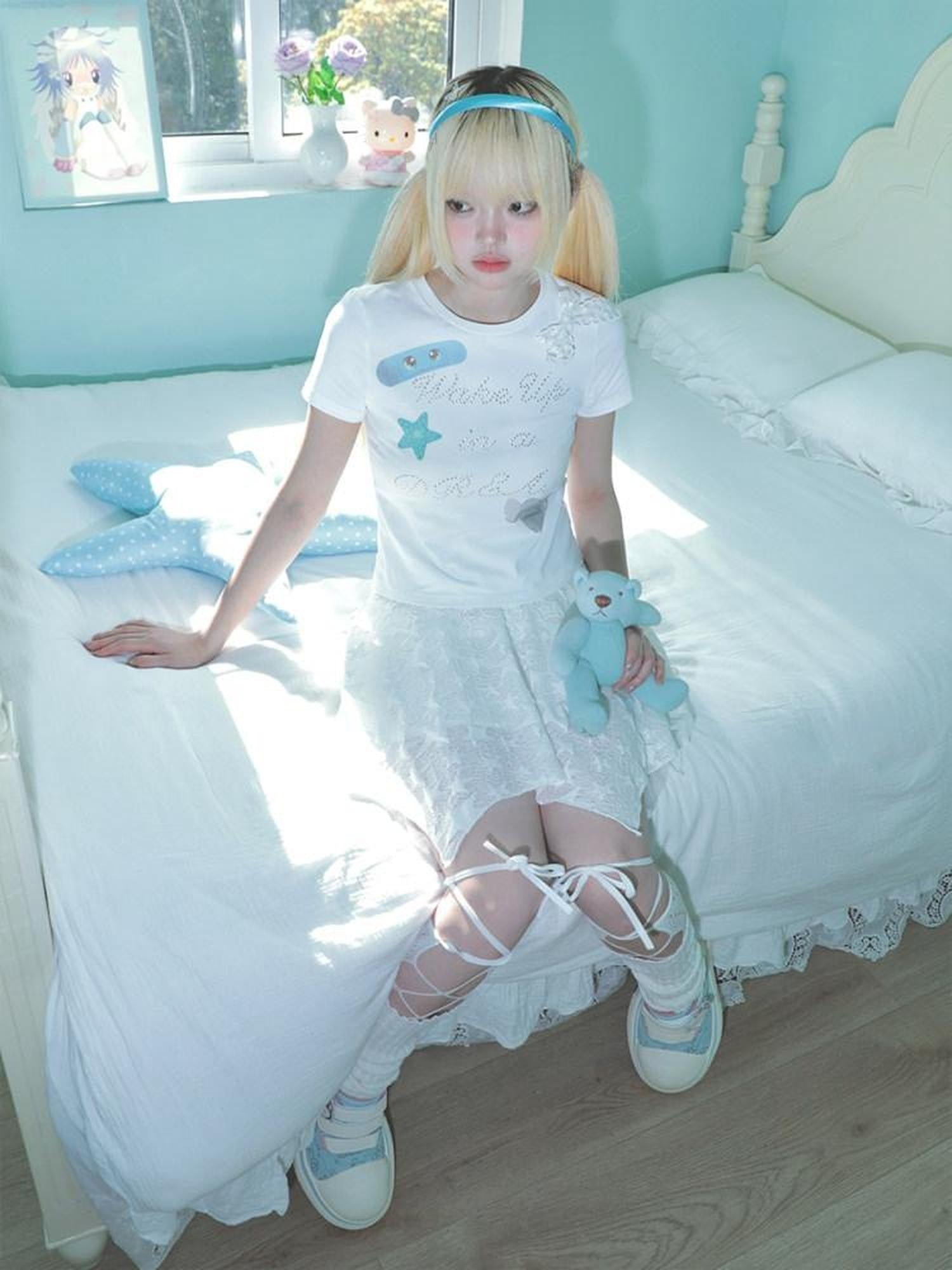 Hashtag DDD White Rhinestone Bow Patch Slim Women's Cotton Short Sleeve T-shirts