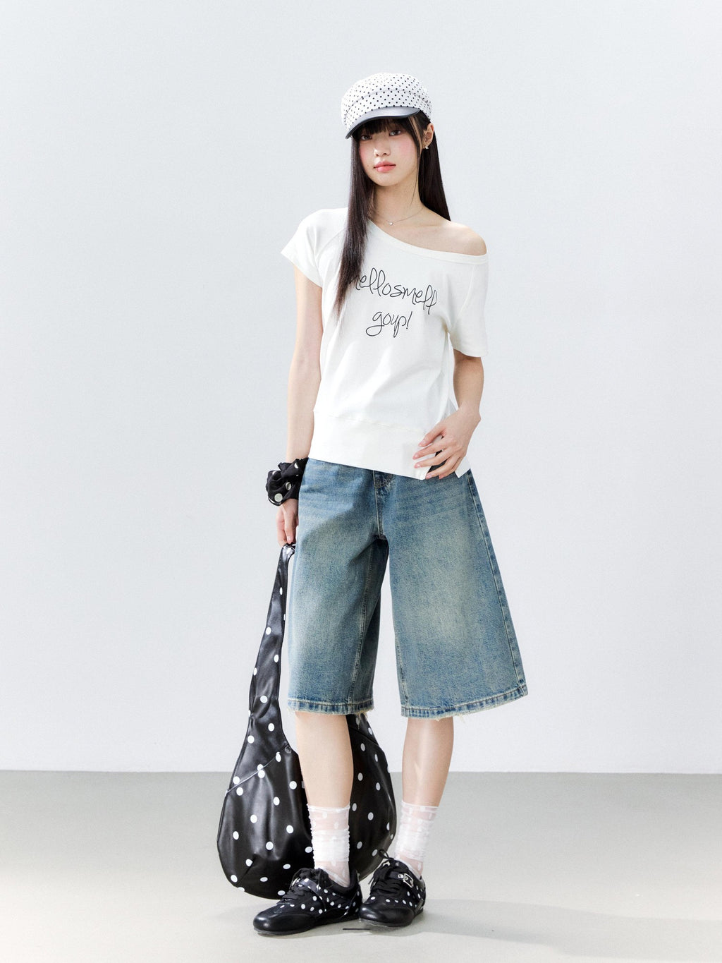 Hypoekai Asymmetrical Side Slit Printed Round Neck Women's Off-shoulder T-shirts