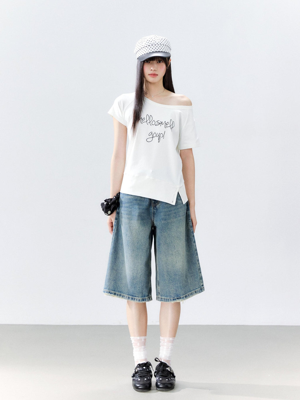 Hypoekai Asymmetrical Side Slit Printed Round Neck Women's Off-shoulder T-shirts