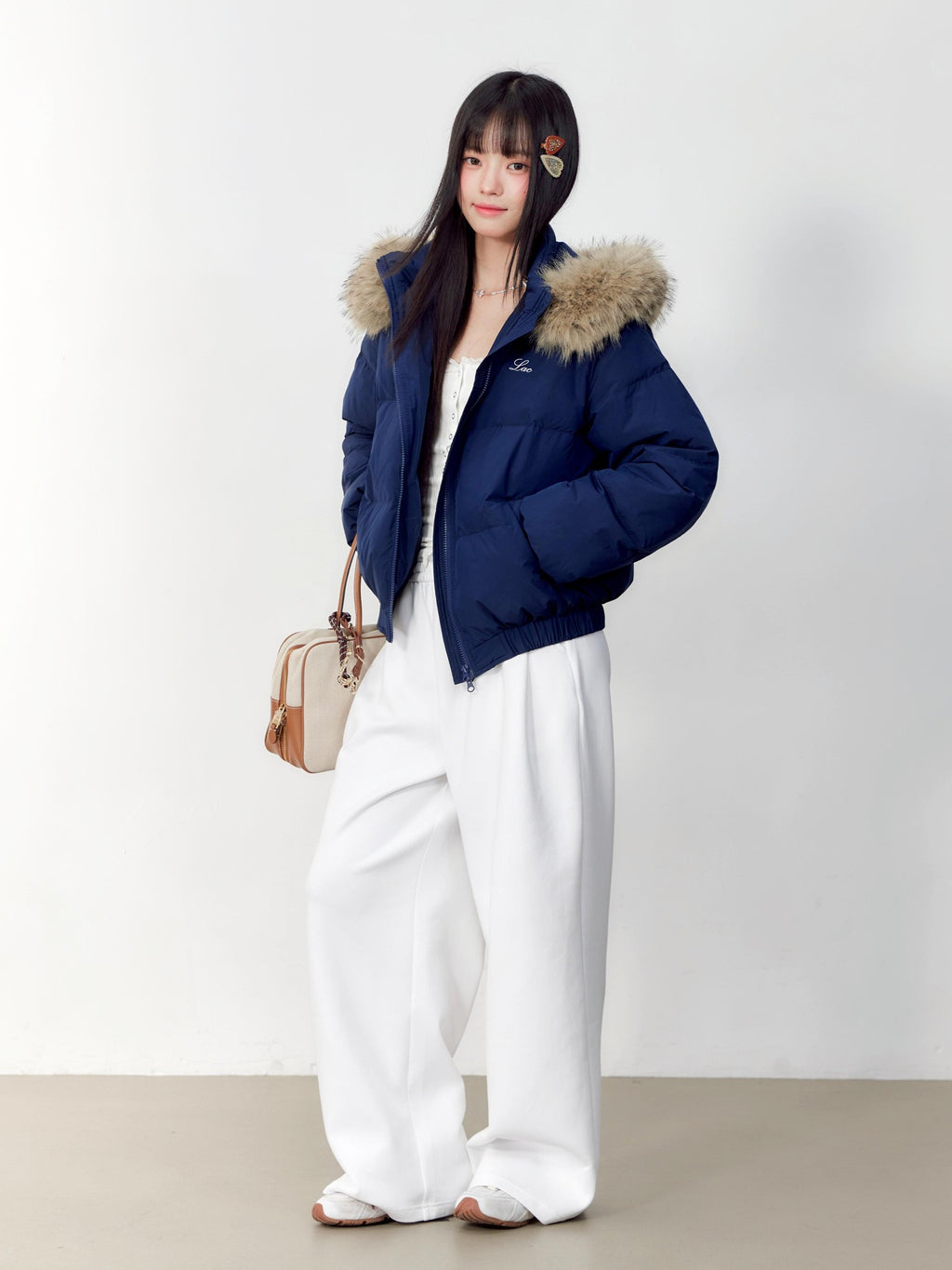 Hypoekai Embroidered Hooded Faux Fur Collar Loose Thickened Women's Puffer Jackets