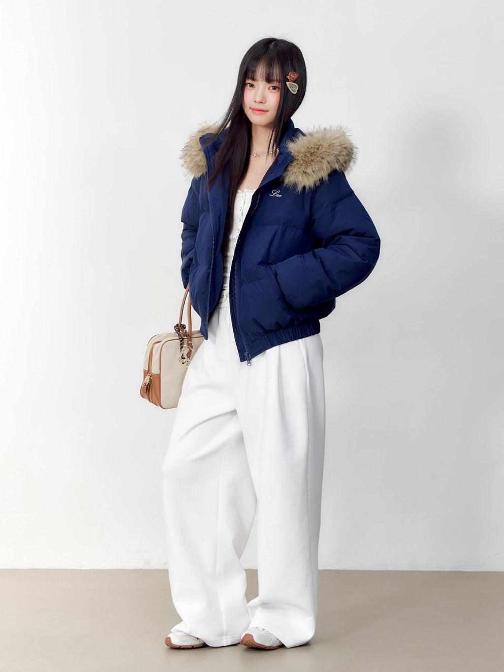Hypoekai Embroidered Hooded Faux Fur Collar Loose Thickened Women's Puffer Jackets
