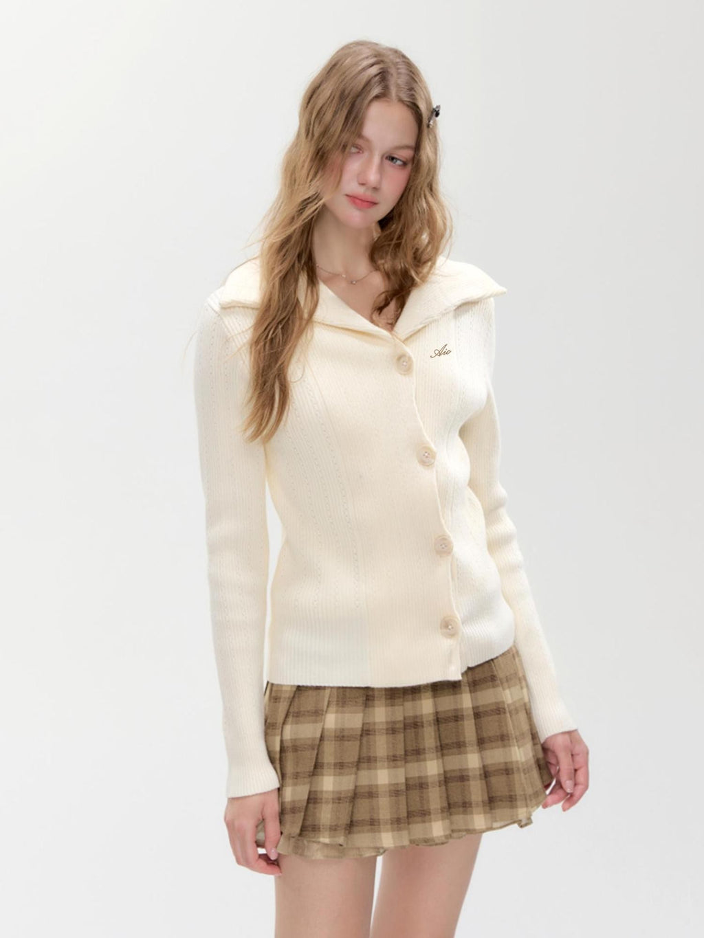 Hypoekai Embroidered V-neck Slim Fit Long Sleeve Women's Knit Cardigans