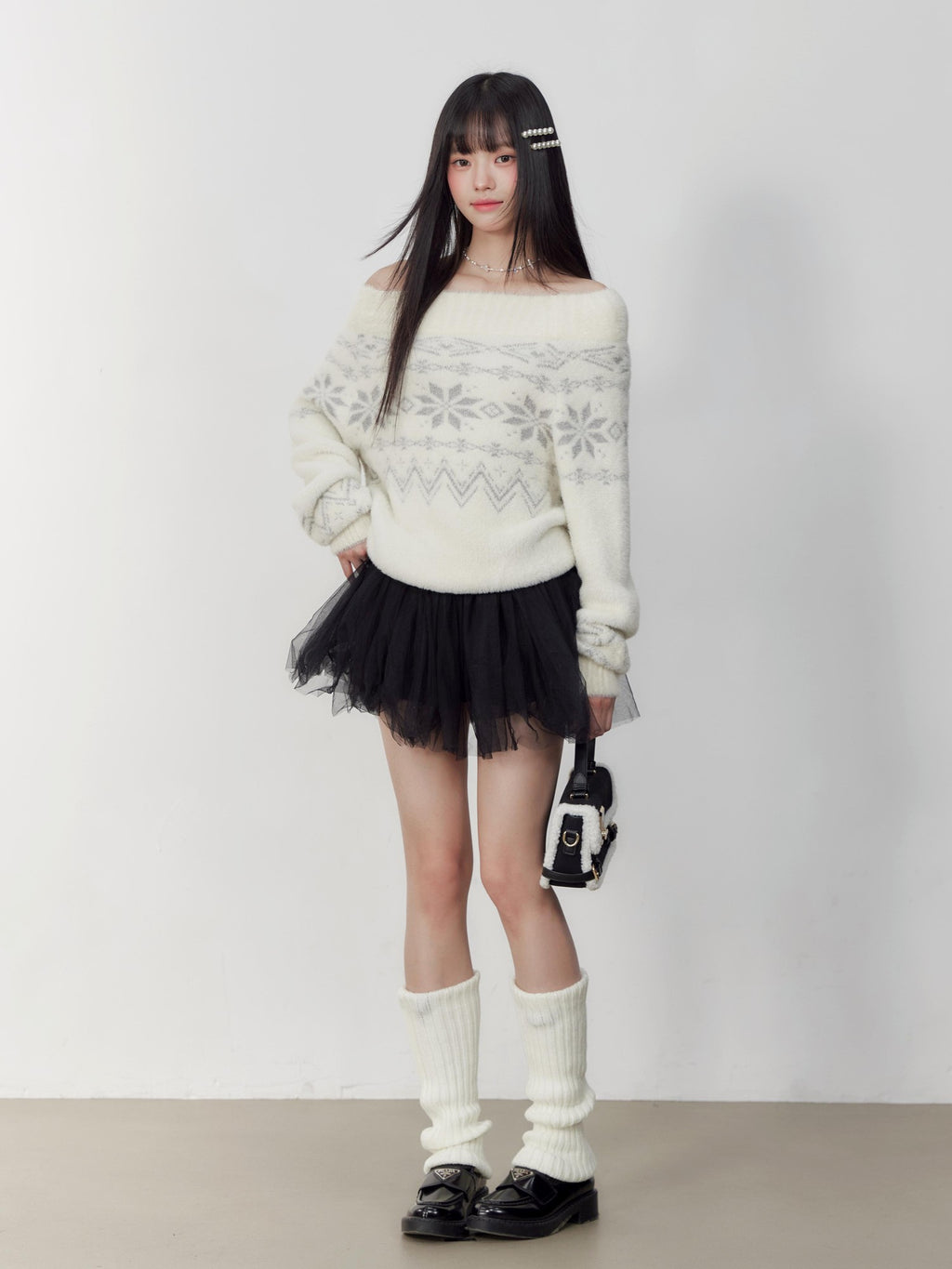 Hypoekai Fair Isle Loose Fit Women's Off-shoulder Sweaters