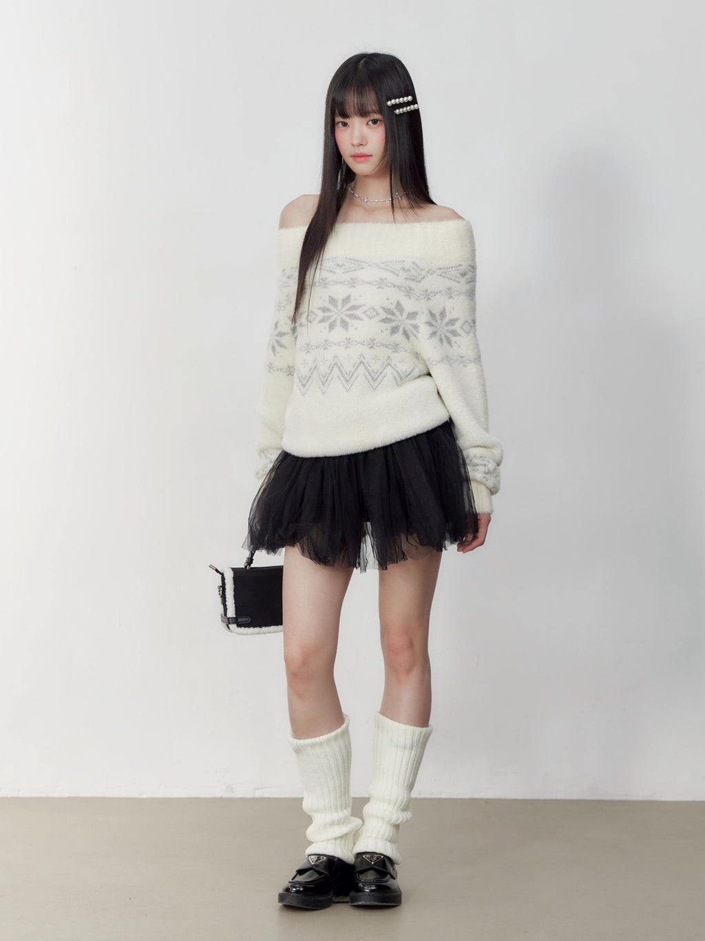 Hypoekai Fair Isle Loose Fit Women's Off-shoulder Sweaters