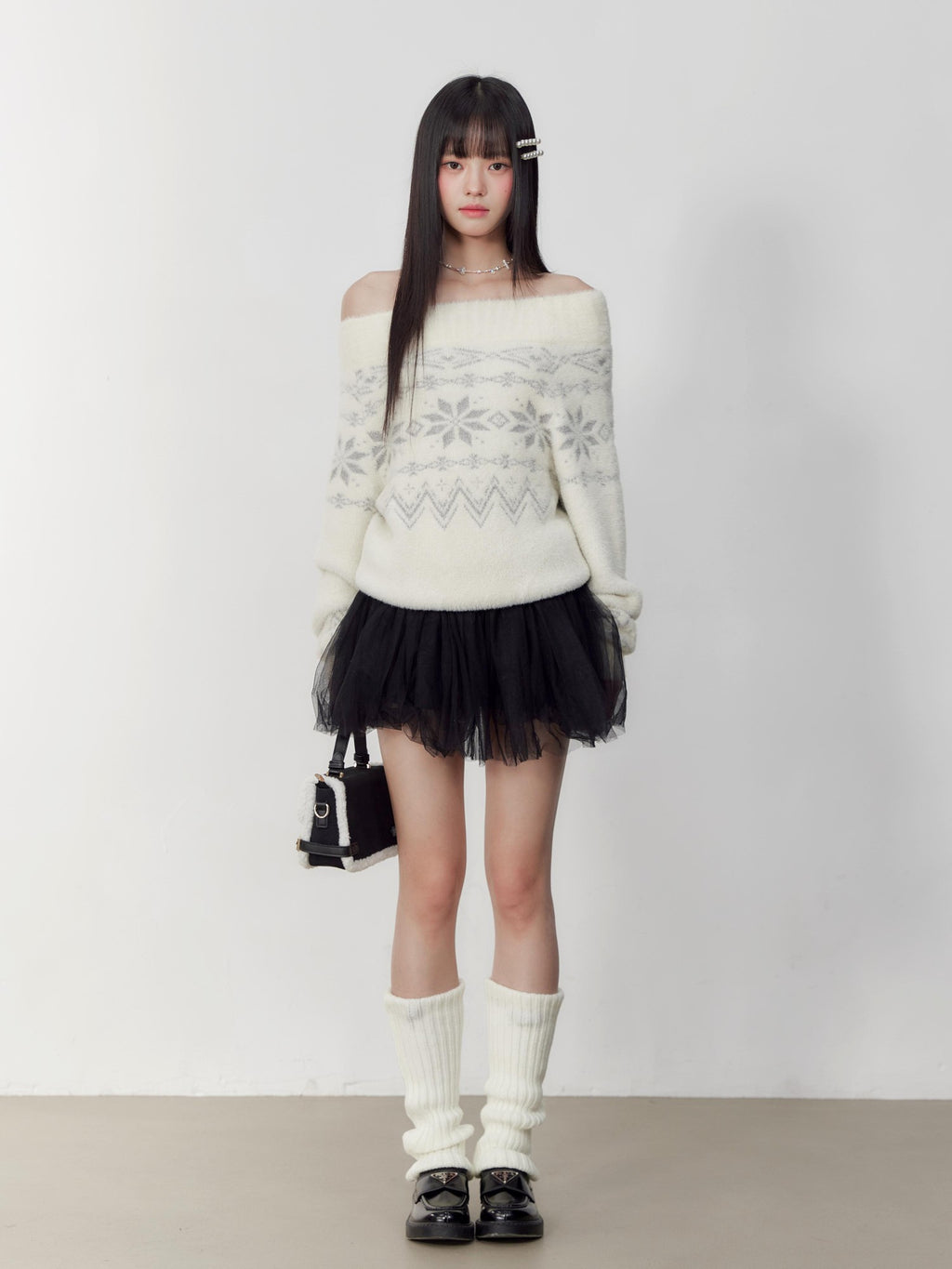 Hypoekai Fair Isle Loose Fit Women's Off-shoulder Sweaters