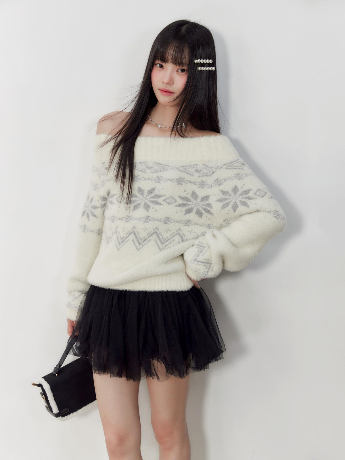 Hypoekai Fair Isle Loose Fit Women's Off-shoulder Sweaters