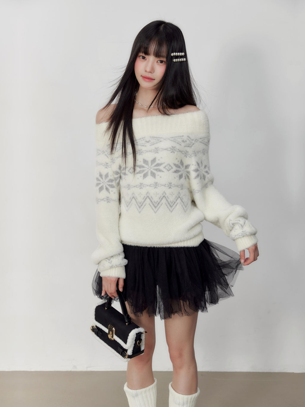 Hypoekai Fair Isle Loose Fit Women's Off-shoulder Sweaters