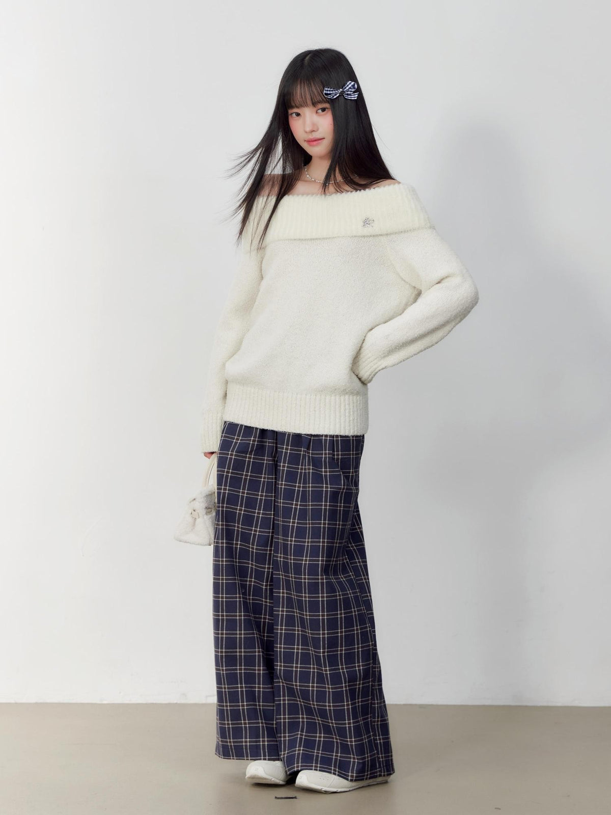 Hypoekai Faux Mink Loose Fit Women's Polyester Off-shoulder Sweaters