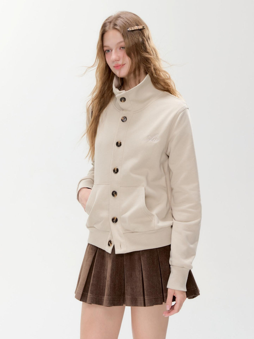 Hypoekai Light Beige Stand Collar Slim Fit Short Women's Sweatshirt Cropped Jackets