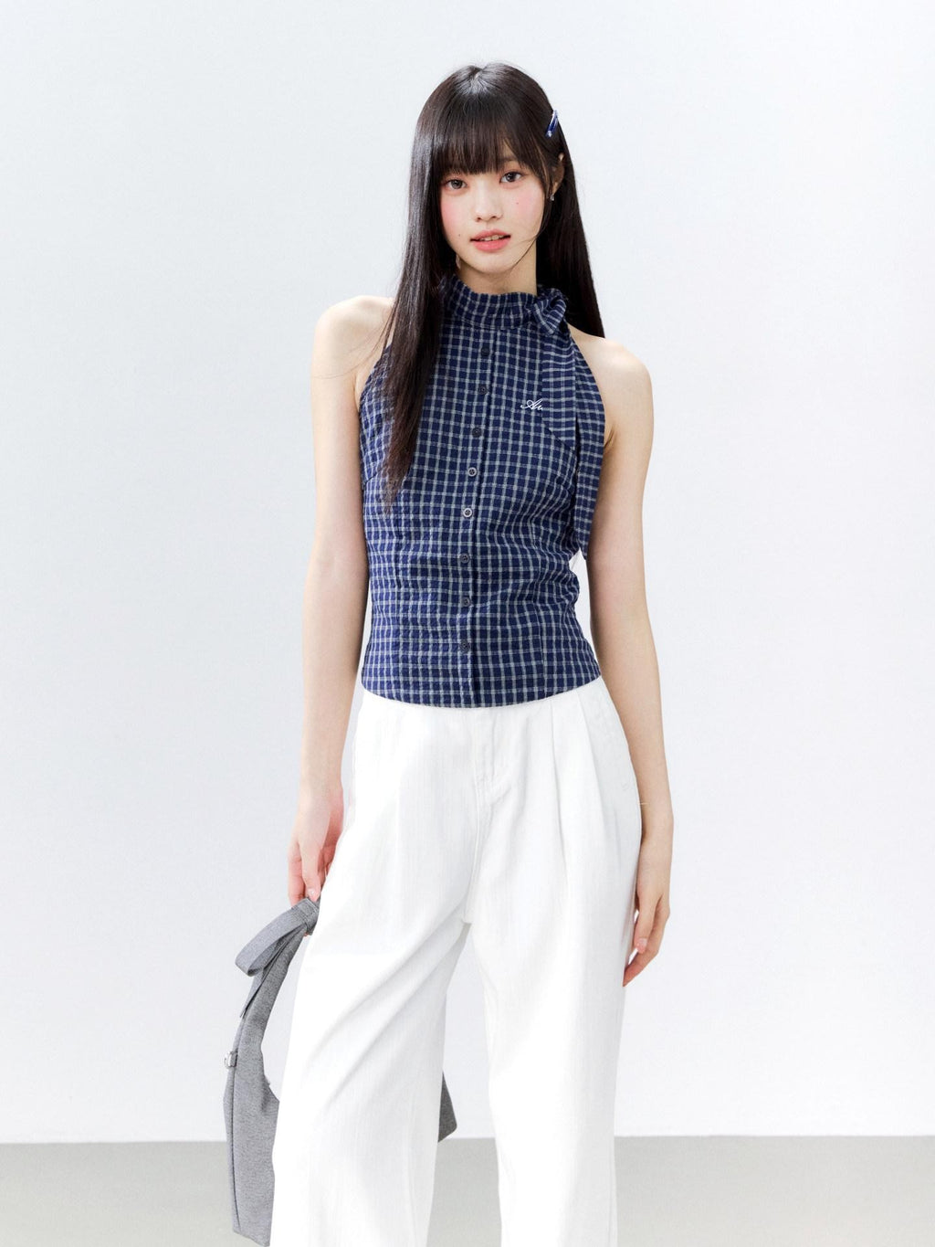 Hypoekai Plaid Tie Halter Neck Fitted Sleeveless Shirt Women's Halter Tops