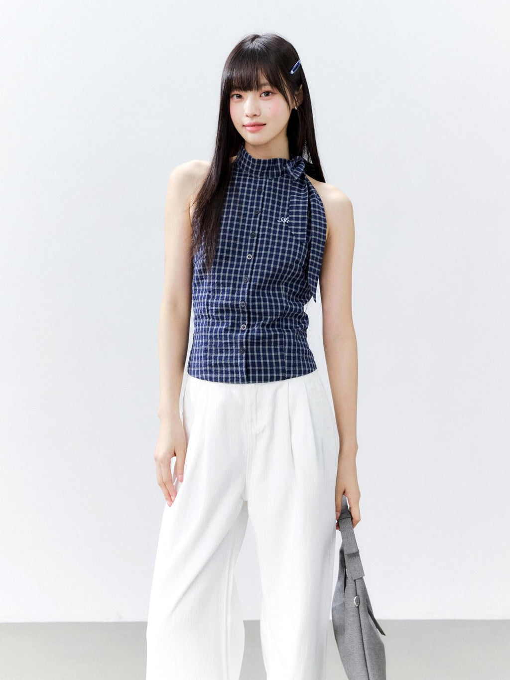 Hypoekai Plaid Tie Halter Neck Fitted Sleeveless Shirt Women's Halter Tops