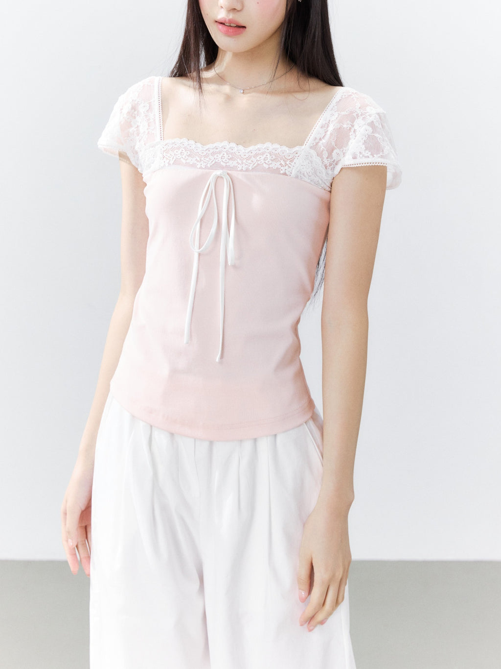 Hypoekai_Polka_Dot_Lace_Trim_Design_Slim_Fit_Women's_Short_Sleeve_T-shirts_1048504289426_MISSTT