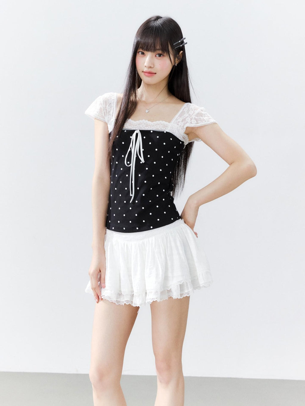 Hypoekai Polka Dot Lace Trim Design Slim Fit Women's Short Sleeve T-shirts