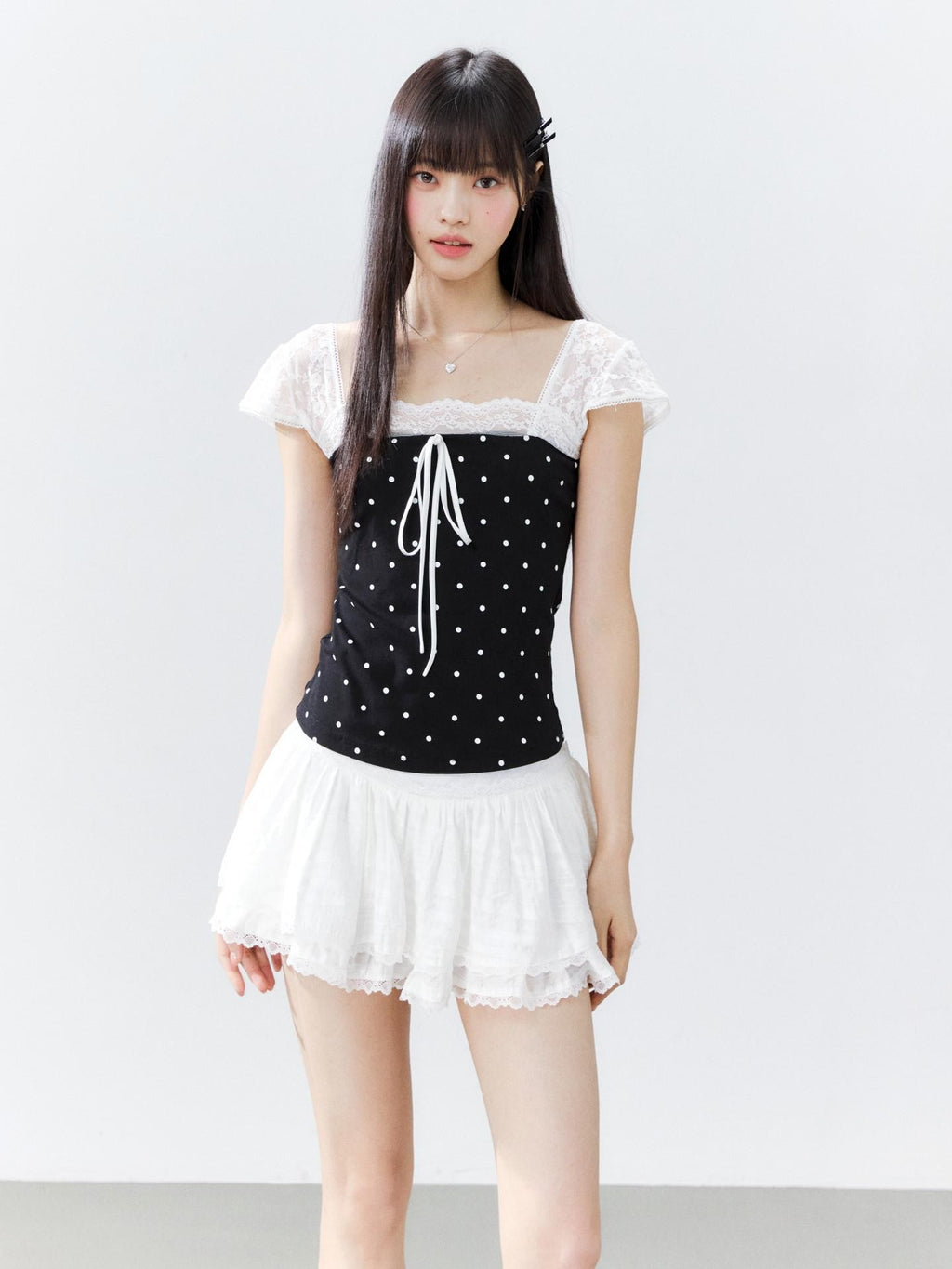 Hypoekai Polka Dot Lace Trim Design Slim Fit Women's Short Sleeve T-shirts