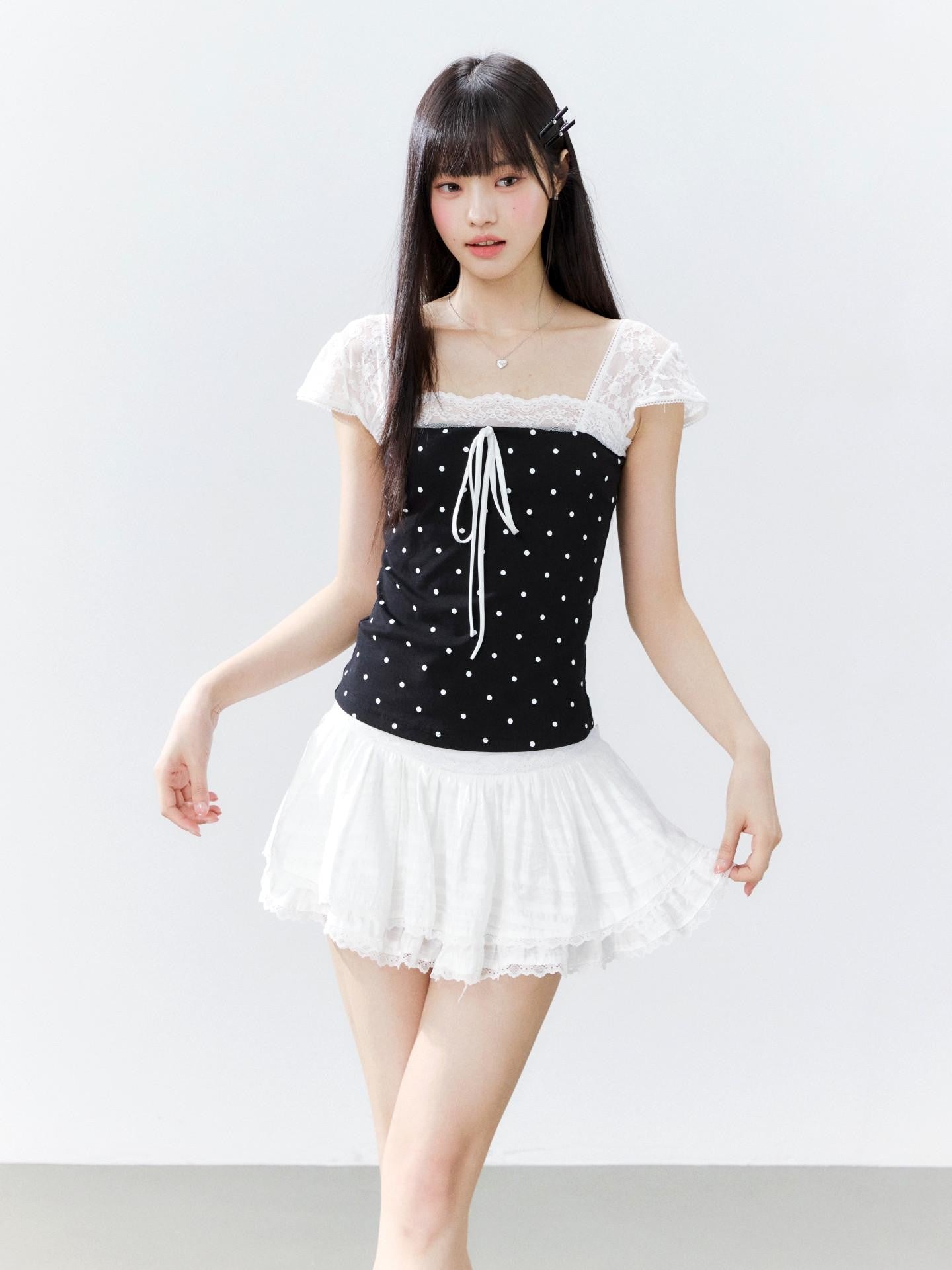 Hypoekai Polka Dot Lace Trim Design Slim Fit Women's Short Sleeve T-shirts