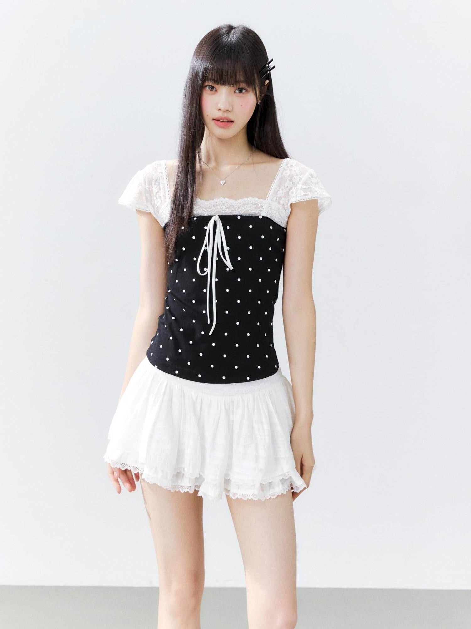 Hypoekai Polka Dot Lace Trim Design Slim Fit Women's Short Sleeve T-shirts