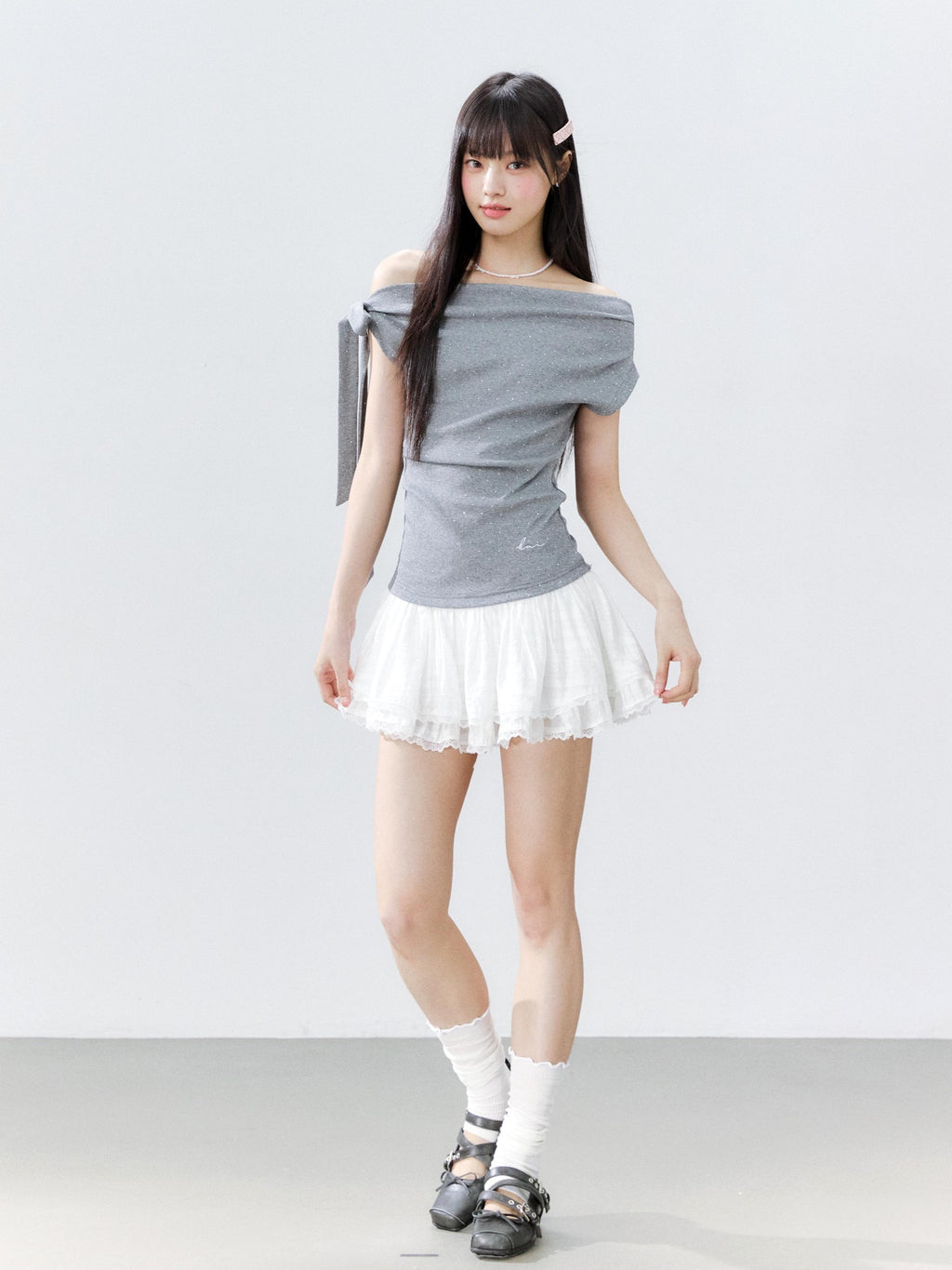 Hypoekai Rhinestone Embellished Off-shoulder Ribbon Short Sleeve Women's Off-shoulder T-shirts