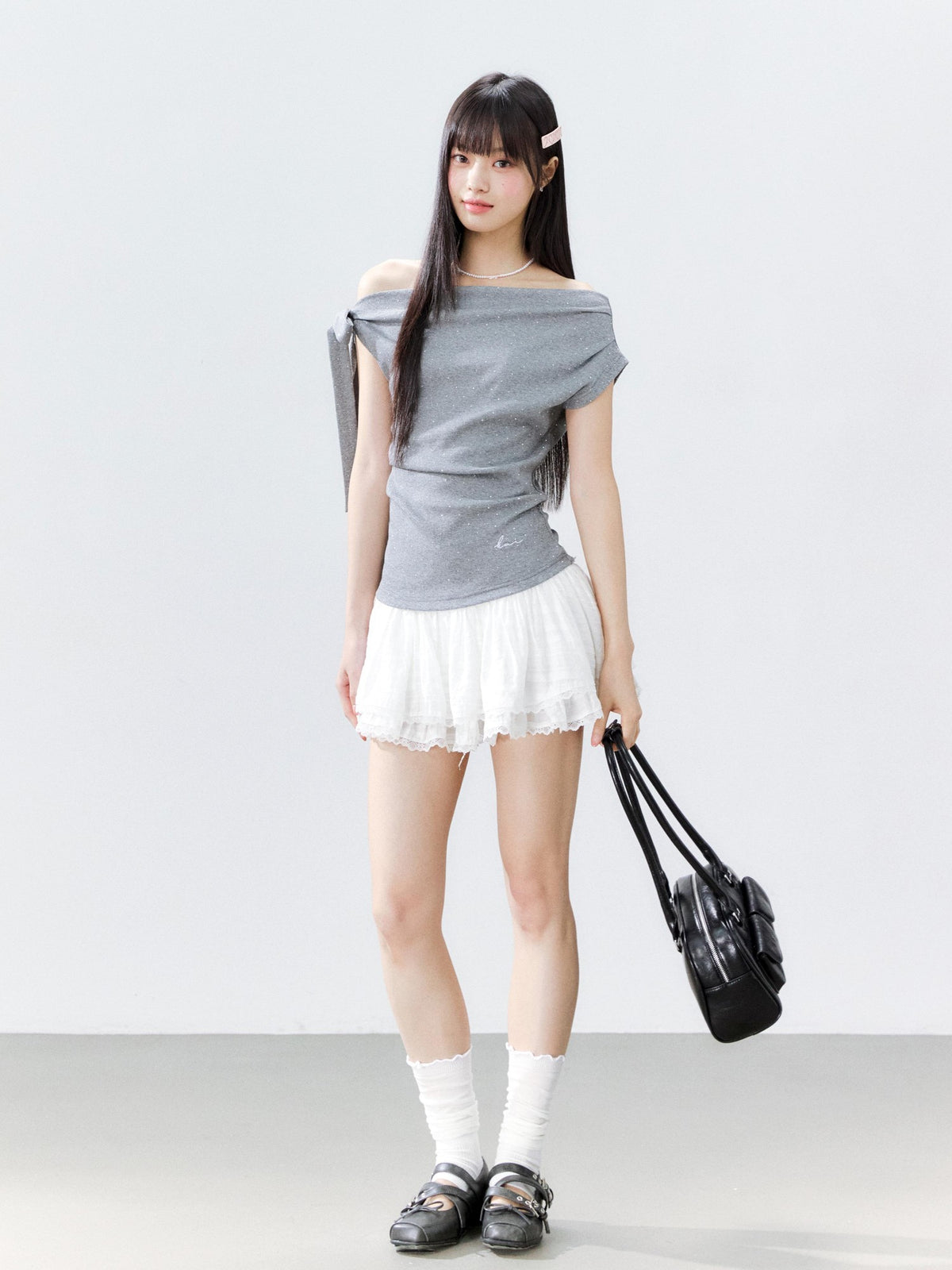 Hypoekai Rhinestone Embellished Off-shoulder Ribbon Short Sleeve Women's Off-shoulder T-shirts