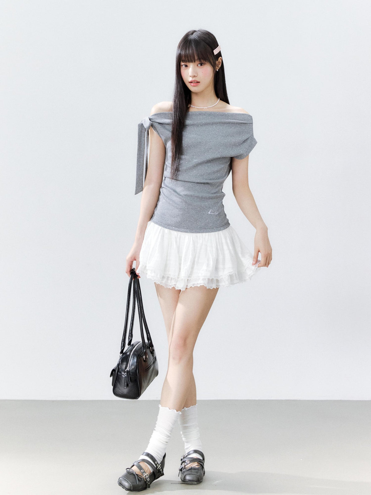 Hypoekai Rhinestone Embellished Off-shoulder Ribbon Short Sleeve Women's Off-shoulder T-shirts