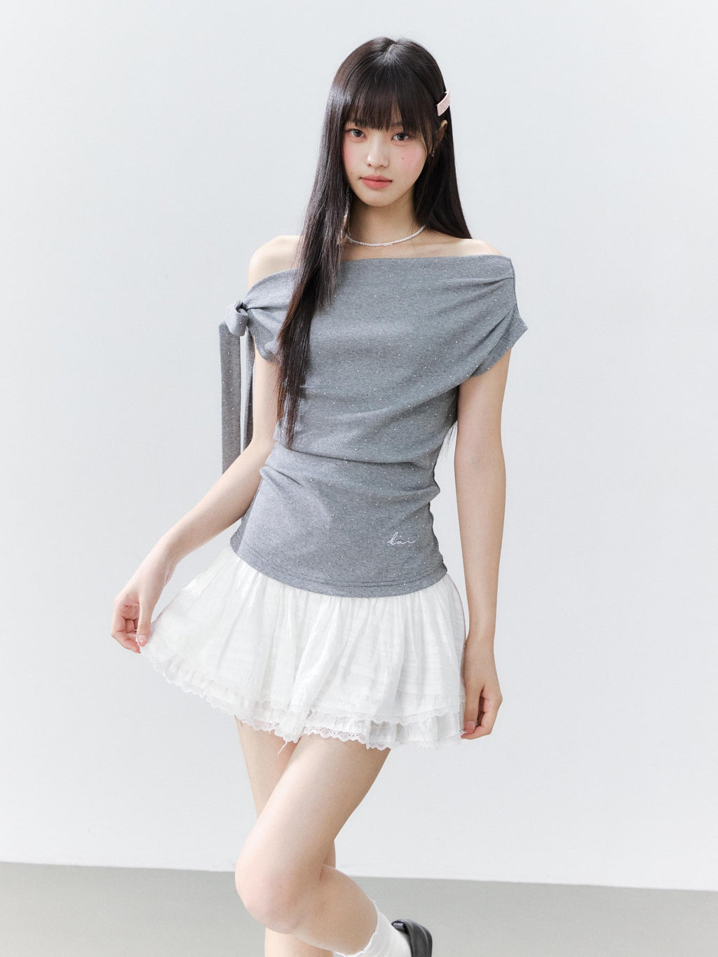 Hypoekai Rhinestone Embellished Off-shoulder Ribbon Short Sleeve Women's Off-shoulder T-shirts