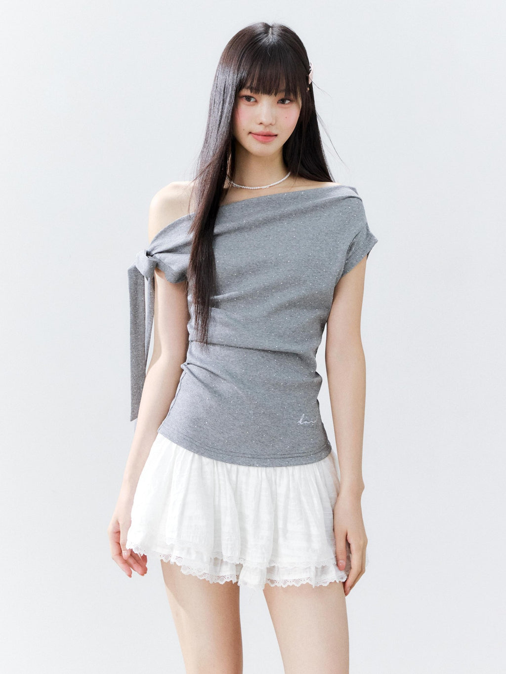 Hypoekai Rhinestone Embellished Off-shoulder Ribbon Short Sleeve Women's Off-shoulder T-shirts