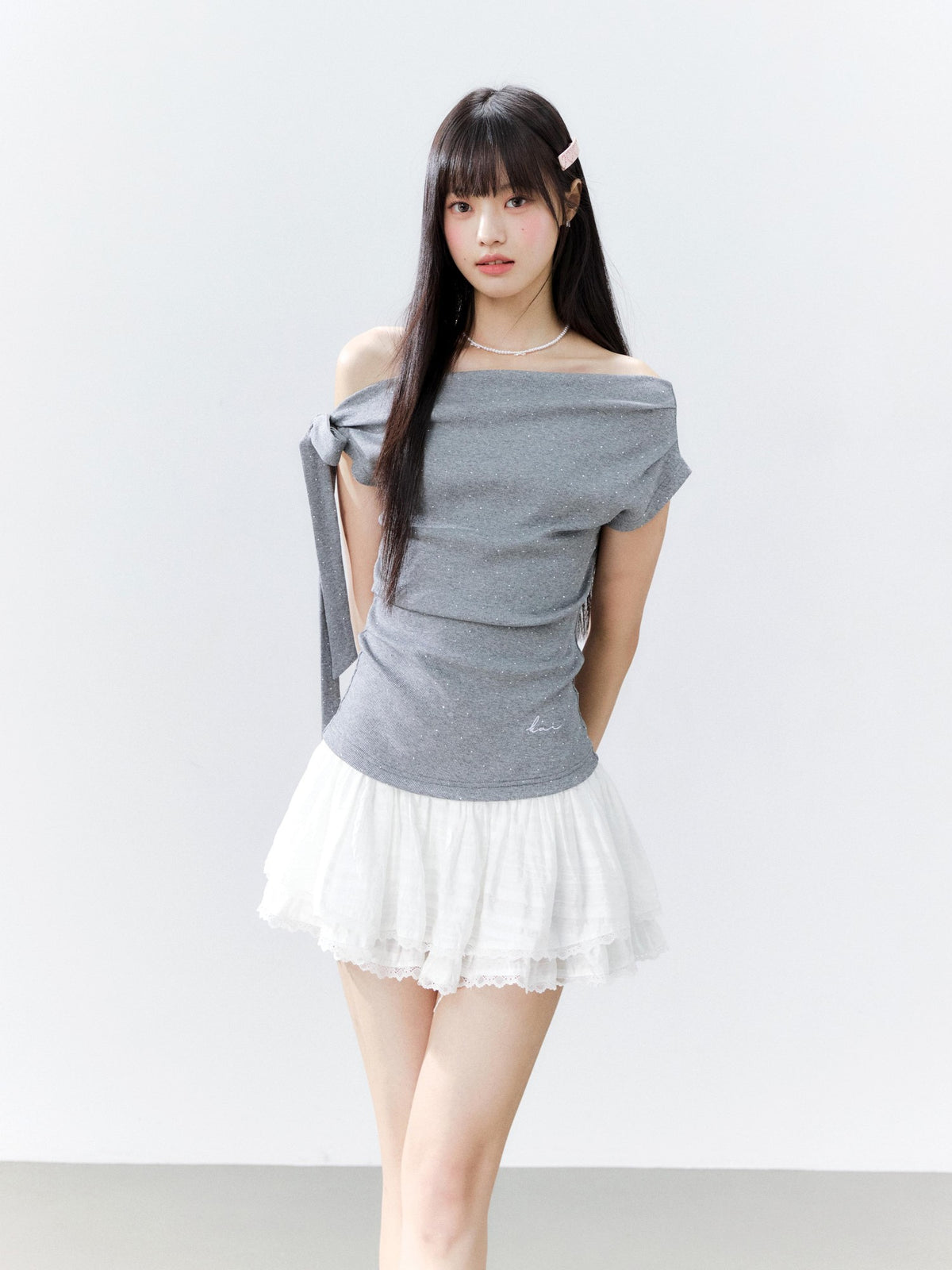 Hypoekai Rhinestone Embellished Off-shoulder Ribbon Short Sleeve Women's Off-shoulder T-shirts