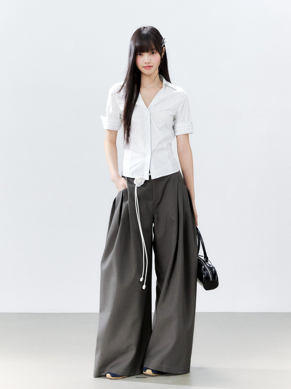 Hypoekai Striped V-neck Tie Waist Cinched Slim Women's Short Sleeve T-shirts