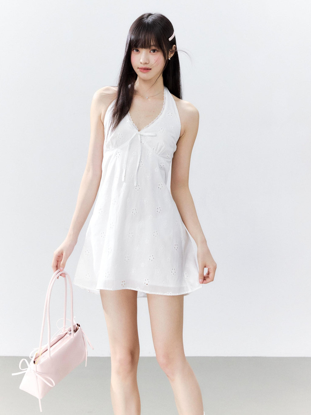 Hypoekai White Embroidered Lace Trim Casual Loose Slimming Women's Halter Mini Dresses