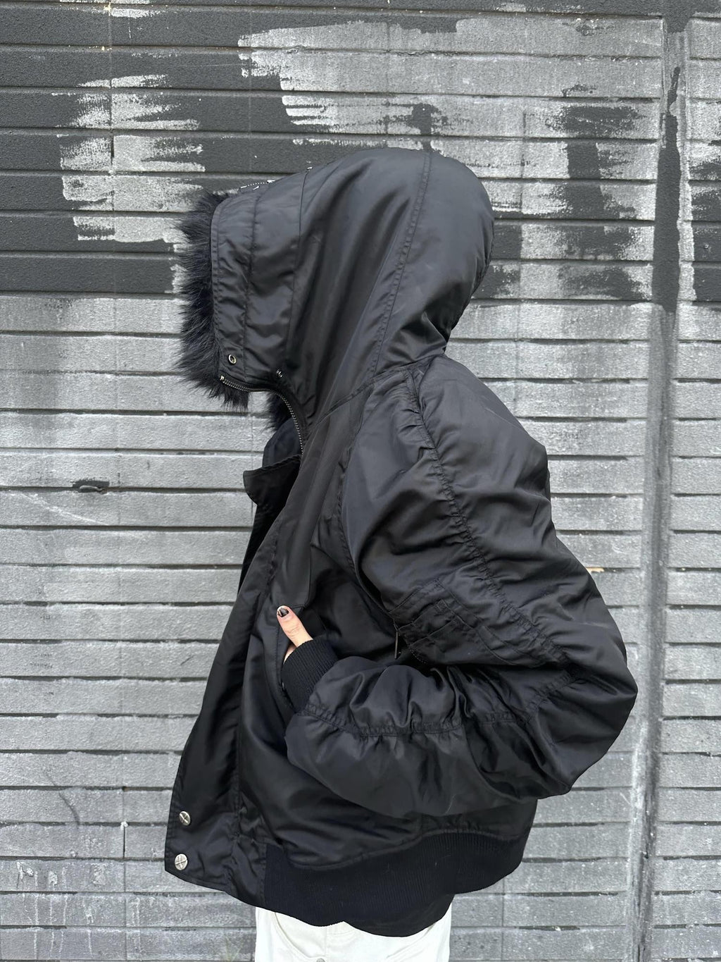 Imdelusion Black Hooded N2b Flight Women's Fox Fur Down Cotton Bomber Jackets