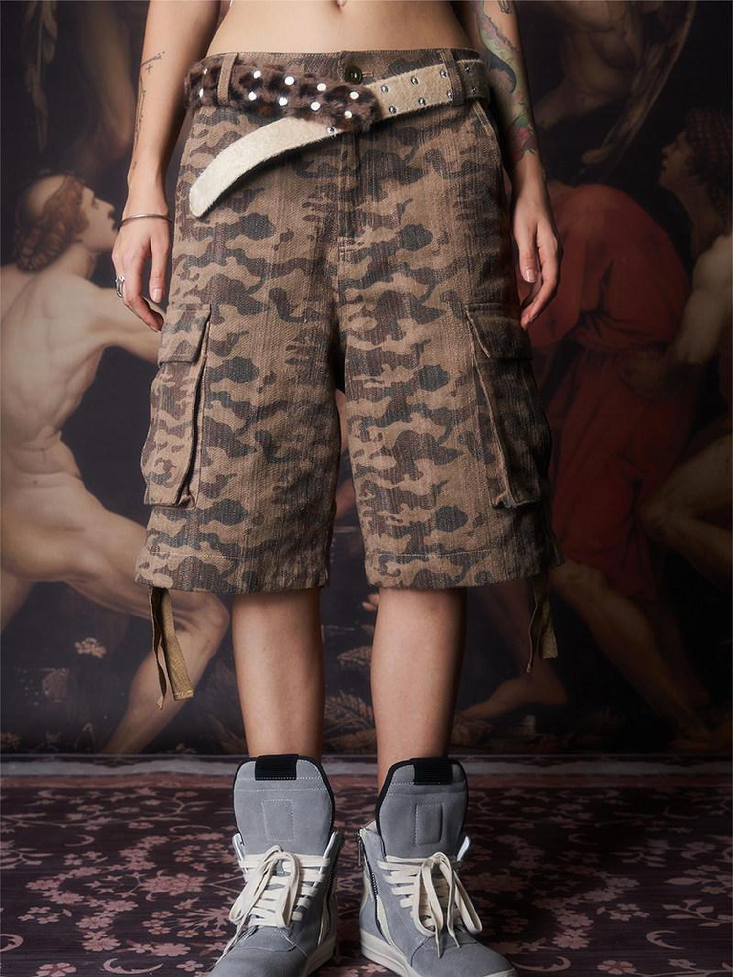 Imdelusion Camouflage Structured Large Pockets Women's 100 Percent Cotton Cargo Shorts