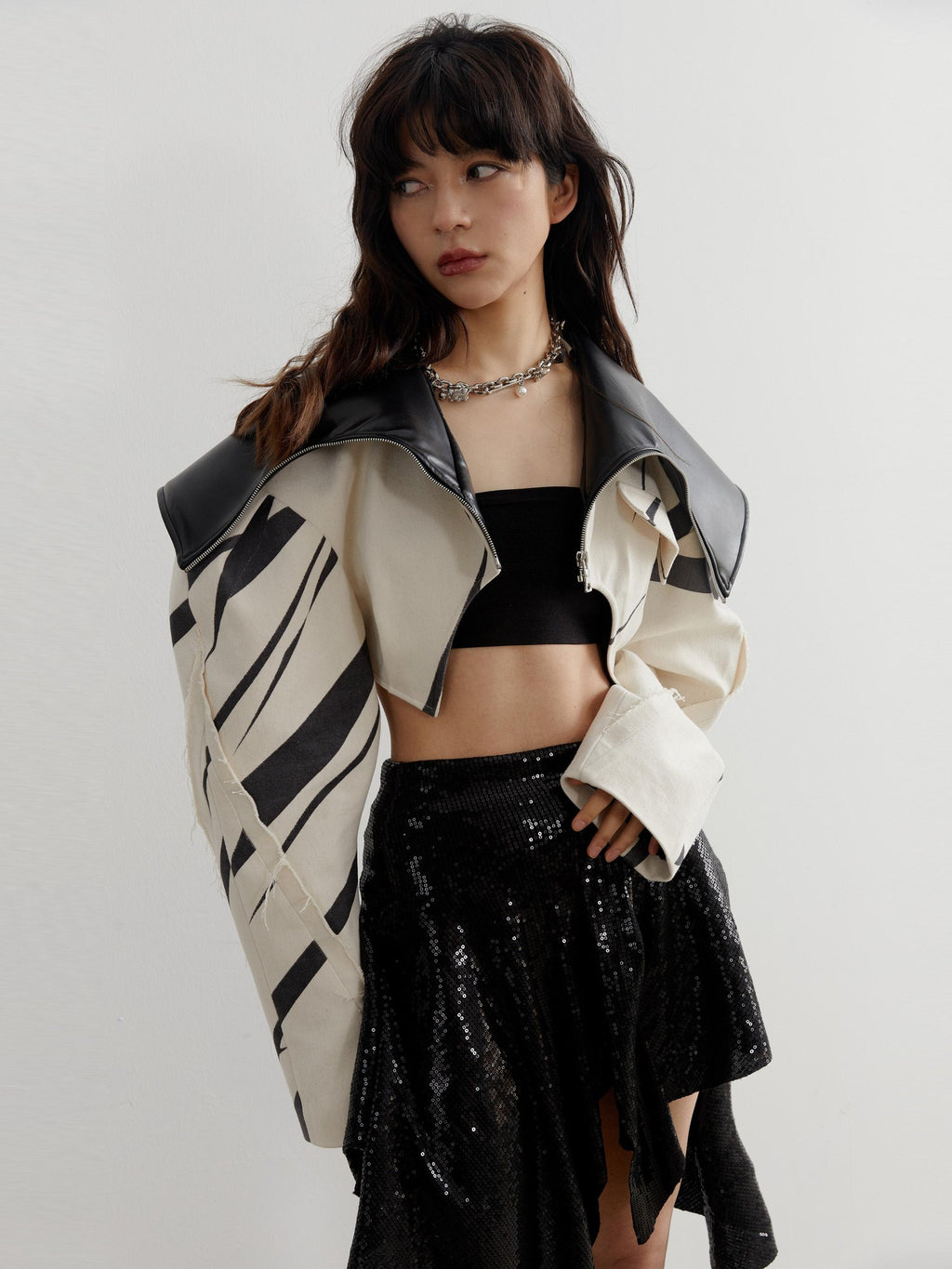 Jnylon studios Beige Contrast Patchwork Frayed Edge Lapel Women's Cropped Jackets