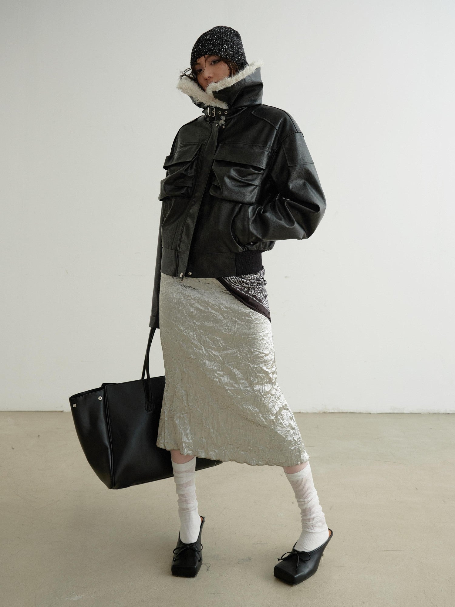 Jnylon studios Black 3d Pocket Contrast Fur High Collar Women's Pu Leather Leather Jackets