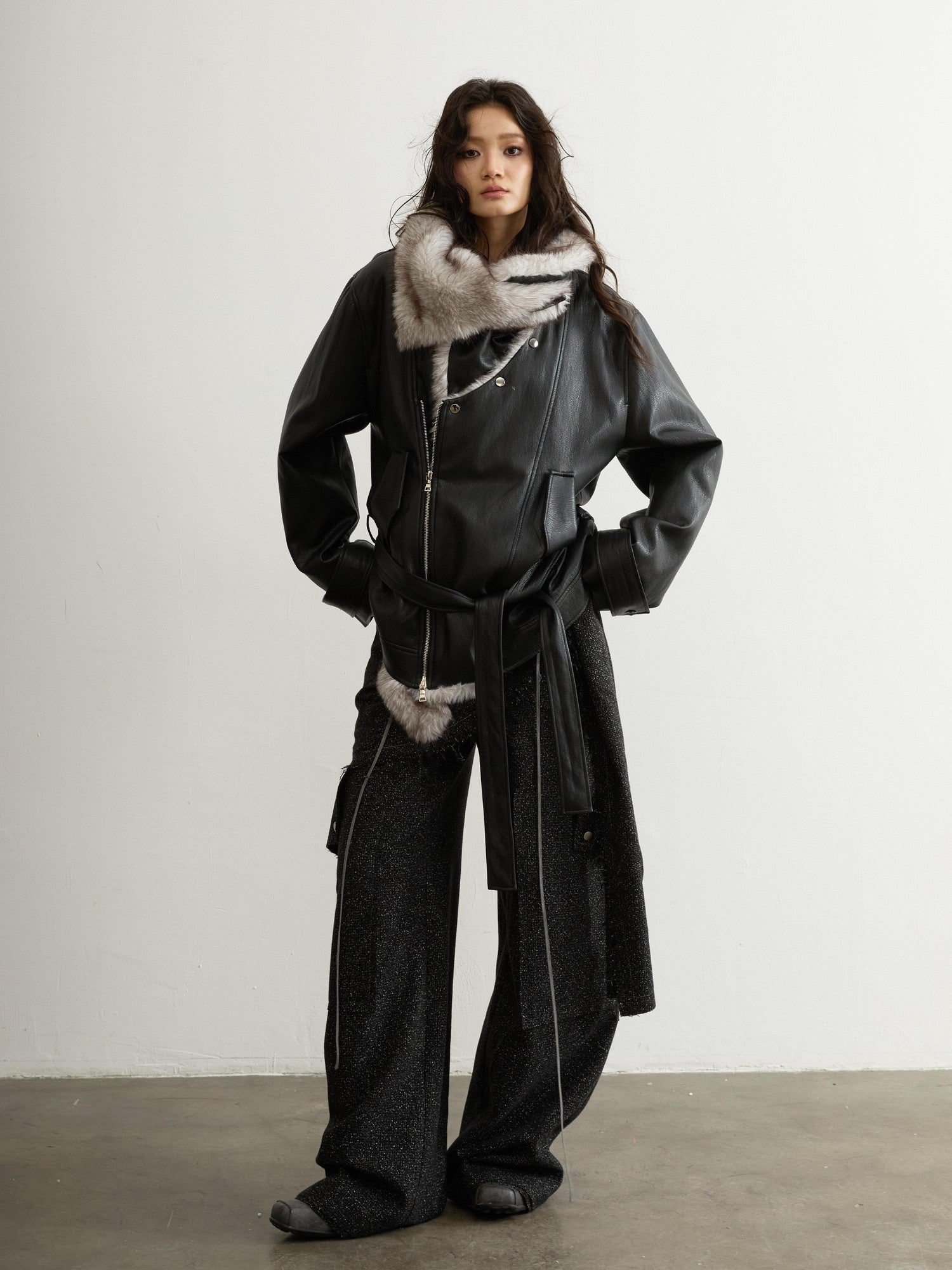 Jnylon studios Black Urban Nomadic Detachable Fur Collar Women's Pu Leather Jackets