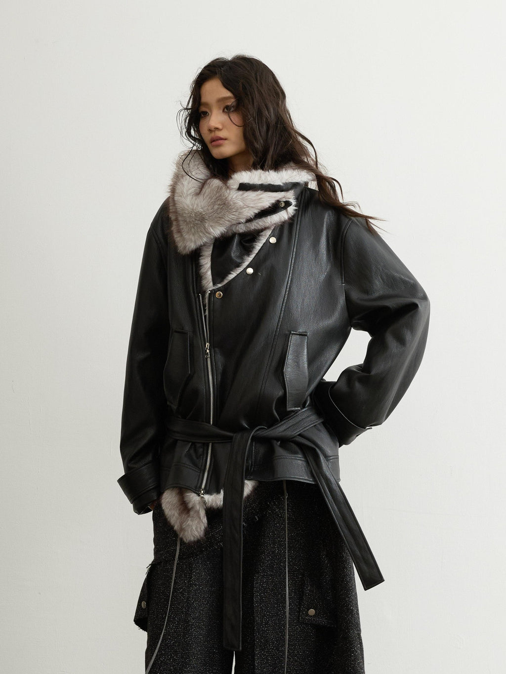 Jnylon studios Black Urban Nomadic Detachable Fur Collar Women's Pu Leather Jackets