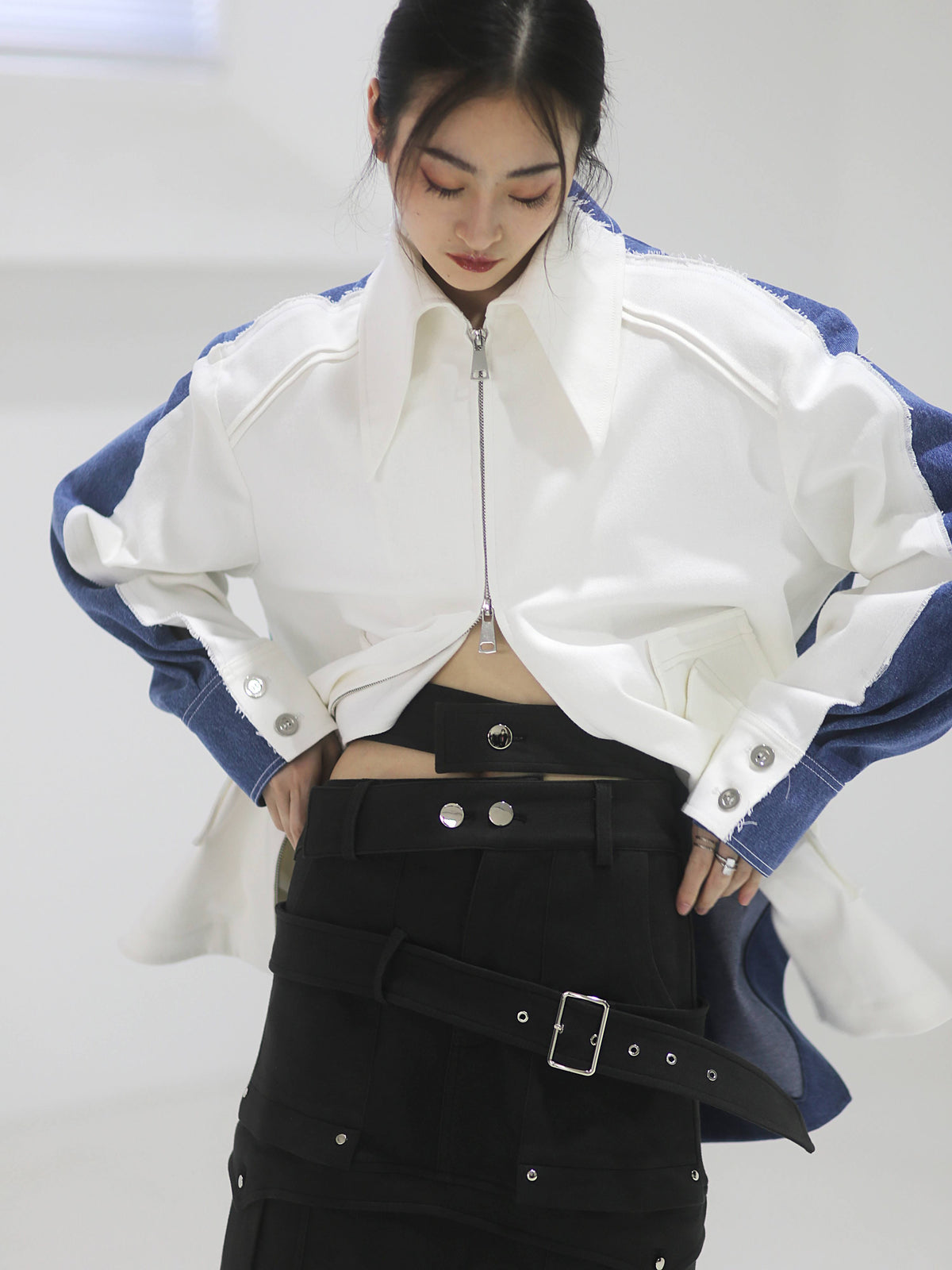Jnylon_studios_Blue_White_Color_Block_Distressed_Raw_Hem_Oversize_Women's_Cotton_Denim_Jackets_690180668761_MISSTT