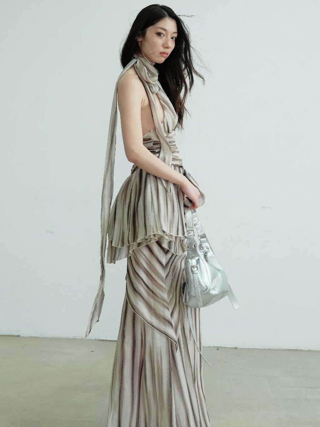 Jnylon studios Classical Printed Textured Draped Deep V-neck Halter Women's Matching Skirt Sets